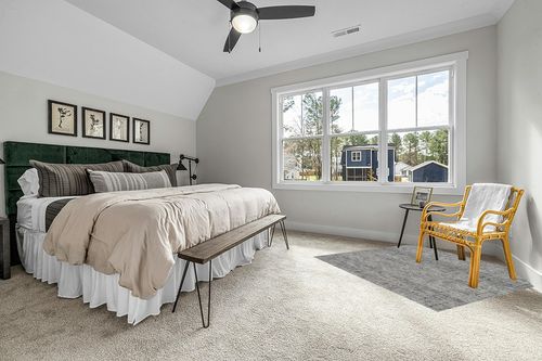 Rolf Handmade Tufted Wool Dark Gray Area Rug Foundstone Rug Size: Square 6' in Grey Traditional Bedroom with King Bed