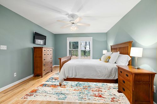 SAFAVIEH Madison Collection Area Rug - 9' x 12', Cream & Orange, Modern Abstract Design, Non-Shedding & Easy Care, Ideal for High Traffic Areas in Living Room, Bedroom (MAD478B) in Teal and Orange Wood Bedroom
