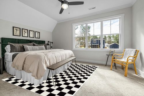 Luxe Weavers Modern Checkered Area Rug Black 8x10 Stain Resistant Carpet for Living Room in Grey Traditional Bedroom with King Bed