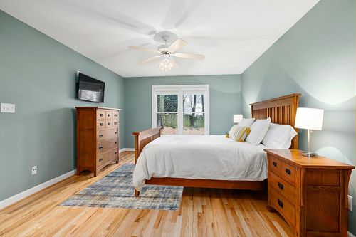 Ziebarth Abstract Blue Area Rug Williston Forge Rug Size: Rectangle 5' x 7'8" in Teal and Orange Wood Bedroom