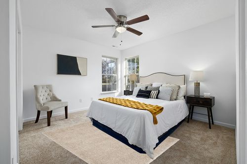 Beige Casuals, Shags, Solid & Striped Fluffy Bedroom Area Rug in White and Yellow Modern Bedroom