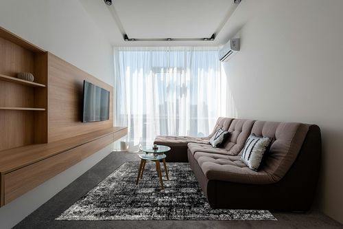 Unique Loom Sofia Collection Area Rug - Casino (7' 10" x 10' Rectangle, Black/ Ivory) in Grey Living Room with Brown Couch
