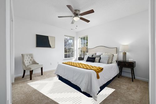 Markus Geometric Gray and Ivory Area Rug Foundstone Rug Size: Rectangle 5'3" x 8' in White and Yellow Modern Bedroom