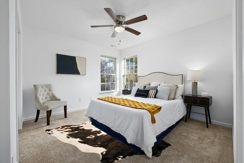 Loloi II Grand Canyon Collection GC-05 Beige/Brown, Transitional 6'-2" x 8' Area Rug in White and Yellow Modern Bedroom