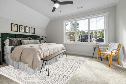 Art&Tuft 9x12 Area Rug, Super Soft Ultra-Thin Moroccan Washable Rug, Anti-Slip Backing Area Rugs 9x12 Living Room, Foldable Geometric Machine Washable Area Rug(9'x12', Ivory) in Grey Traditional Bedroom with King Bed