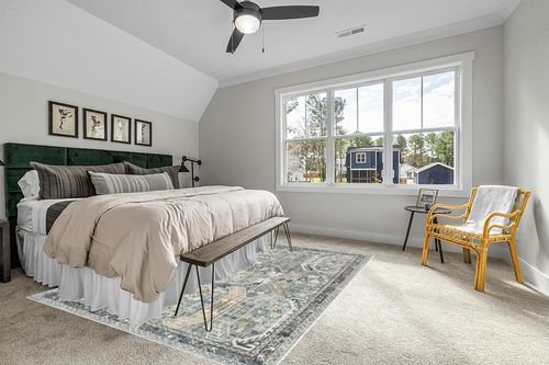 befbee Washable Rug 8x10 Area Rugs for Living Room - Stain Resistant Non-Slip Backing Rugs for Bedroom - Vintage Large Area Rug (Green/Gold, 8'x10') in Grey Traditional Bedroom with King Bed