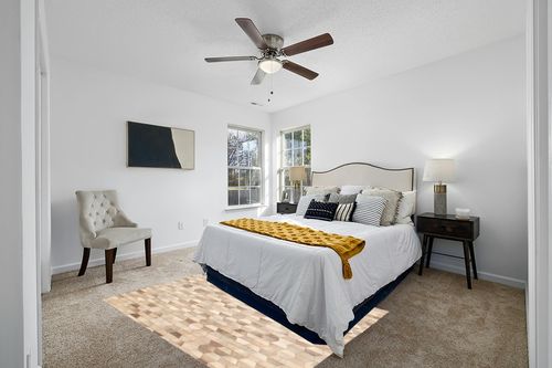 eCarpet Gallery Hand-Knotted | Area Rug for Living Room, Bedroom | Cowhide Patchwork Accent Grey Rug 5'1" x 7'4" | 350190 in White and Yellow Modern Bedroom