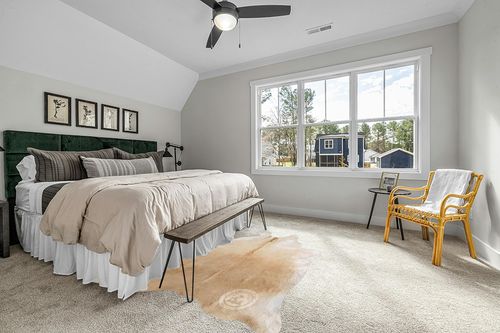 Sunshine Cowhides Genuine Palomino Beige Cowhide Rug - Luxurious Cow Rug for Bedroom, Living Room, and Home Decor Enthusiasts - Masterpiece of Style and Functionality - XL 6x7-8ft (180x240cm) in Grey Traditional Bedroom with King Bed