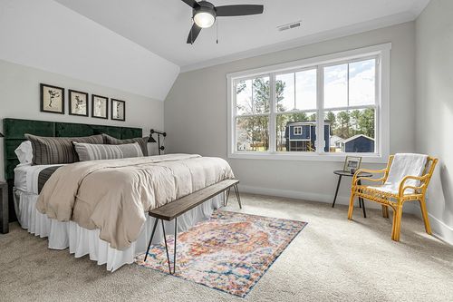 Vintage Distressed Bohemian Area Rug 5' x 7' Multi in Grey Traditional Bedroom with King Bed