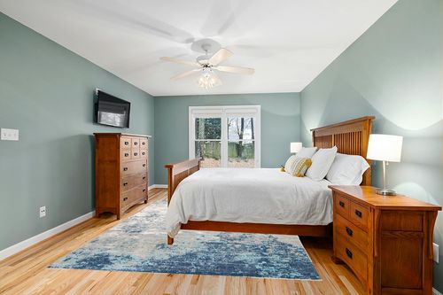 SAFAVIEH Brentwood Collection Area Rug - 8' x 10', Light Grey & Blue, Modern Abstract Design, Non-Shedding & Easy Care, Ideal for High Traffic Areas in Living Room, Bedroom (BNT822F) in Teal and Orange Wood Bedroom