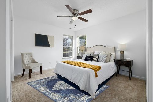 Navy Blue Modern Lightweight Living Room Area Rug in White and Yellow Modern Bedroom