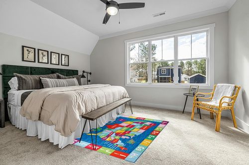 Eric Carle Elementary USA Map Kids Machine Washable Area Rug Blue/Red, 4'11"x6'6" in Grey Traditional Bedroom with King Bed