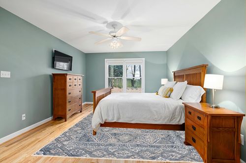 Safavieh Aspen Collection Area Rug - 9' x 12', Blue & Beige, Handmade Boho Wool, Ideal for High Traffic Areas in Living Room, Bedroom (APN275M) in Teal and Orange Wood Bedroom