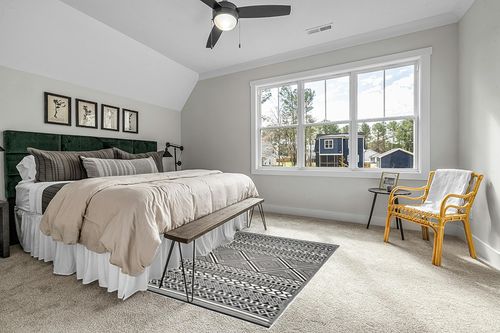 Beverly Rug Aztec Outdoor Rugs in Grey Traditional Bedroom with King Bed