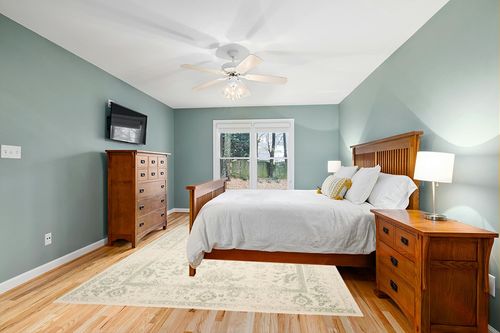 SAFAVIEH Adirondack Collection Area Rug - 8' x 10', Ivory & Sage, Oriental Distressed Design, Non-Shedding & Easy Care, Ideal for High Traffic Areas in Living Room, Bedroom (ADR109V) in Teal and Orange Wood Bedroom