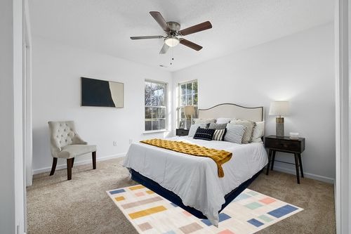 Mccaleb Geometric Beige Area Rug George Oliver Rug Size: Square 6'1" in White and Yellow Modern Bedroom