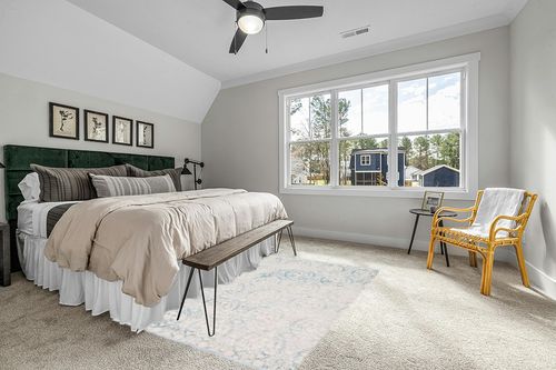 Coeur Light Blue/Ivory Rug Kelly Clarkson Home Rug Size: Rectangle 5' x 8' in Grey Traditional Bedroom with King Bed