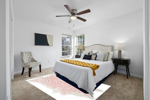 Novogratz by Momeni Rugs Kalahari Collection Area Rug, 5'0" x 7'6", Pink in White and Yellow Modern Bedroom