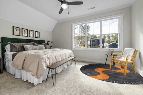 Black Orange Mid Century Modern Minimalist Abstract Round Area Rug 9ft Washable Wool Circle Rug for Livingroom Bedroom Diningroom Indoor Circular Carpet in Grey Traditional Bedroom with King Bed