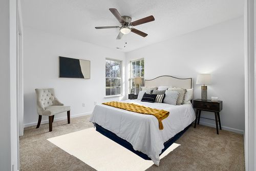 Hauteloom Heavenly Solid Shag Area Rug for Living Room Bedroom - High Pile Fluffy Carpet - Soft Shaggy Cozy Plush Rug - Cream, Off White, Ivory, Light Beige - 5'3" x 7' in White and Yellow Modern Bedroom
