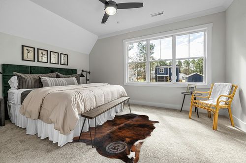Genuine Brindle Cowhide Rug XL 6 x 7-8 ft. 180 x 240 cm in Grey Traditional Bedroom with King Bed