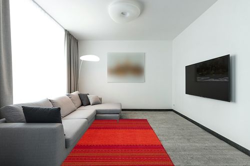 SAFAVIEH Montauk Collection Area Rug - 5' x 8', Orange & Red, Handmade Flat Weave Cotton, Ideal for High Traffic Areas in Living Room, Bedroom (MTK215A) in Modern Living Room with Grey Couch