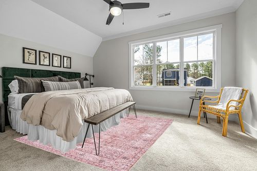 Bohemian Vintage Foldable Large Carpet in Grey Traditional Bedroom with King Bed