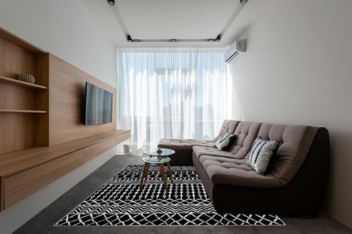 SAFAVIEH Tulum Collection Area Rug - 8' x 10', Black & Ivory, Moroccan Boho Distressed Design, Non-Shedding & Easy Care, Ideal for High Traffic Areas in Living Room, Bedroom (TUL270Z) in Grey Living Room with Brown Couch