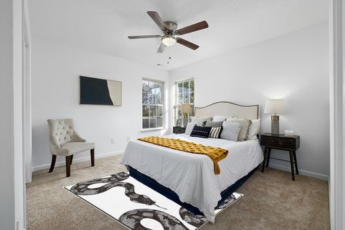 Leenevs Snake Animal Room Decor Rug 5 ' x 7 ' Area Rugs Contemporary Bedroom Living Room Farmhouse Area Rug - Non Shedding in White and Yellow Modern Bedroom