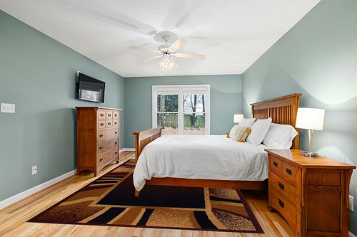 Home Dynamix Premium Rizzy Contemporary Abstract Border Area Rug, Brown/Beige, 7'8"x10'7" in Teal and Orange Wood Bedroom