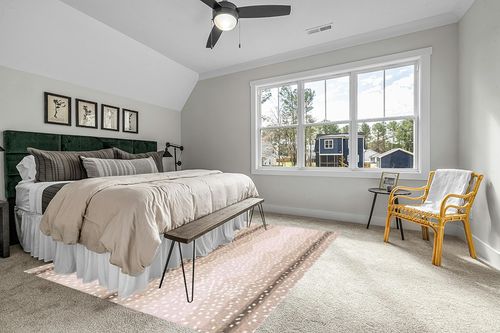 Hand Tufted Traditional Wool Area Rugs by Allen Home | Durable | 100% Wool | Living Room, Dining Room, Bedroom, and Entryway Area Rugs | 8’ x 10’ | Antelope Beige in Grey Traditional Bedroom with King Bed