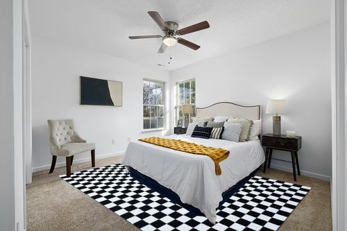 LUXE WEAVERS Geometric Checkered Black and White 8x10 Area Rug, Non-Shedding Modern Living Room Carpet in White and Yellow Modern Bedroom