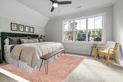 nuLOOM Neva Modern Tasseled Shag Area Rug, 9x12, Pink in Grey Traditional Bedroom with King Bed