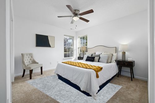 MAYSHINE Basics - 6'x9' - 100% Felt - Premium Comfort Rug Pad - Also Available with Non Slip Option - Safe for Hardwood Floors and All Surfaces in White and Yellow Modern Bedroom