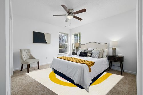 Unique Loom Whimsy Kids Collection Area Rug - Rainbow (7' 10" x 10' Rectangle, Ivory/Yellow) in White and Yellow Modern Bedroom