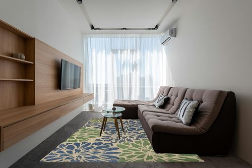 JONATHAN Y SMB110B-8 Zinnia Modern Floral Textured Weave Indoor Outdoor Area-Rug Bohemian Coastal Easy-Cleaning Bedroom Kitchen Backyard Patio Non Shedding, 8 X 10, Navy/Green in Grey Living Room with Brown Couch