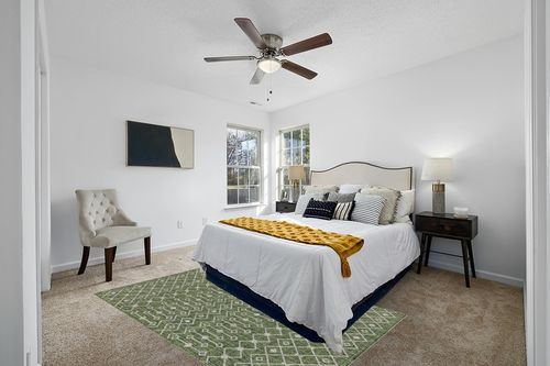 Unique Loom Outdoor Trellis Collection Area Rug - Tribal Trellis (5' 1" x 8' Rectangle, Green/ Natural) in White and Yellow Modern Bedroom