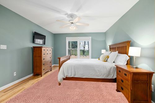 Pink Shag Rug 10x14 in Teal and Orange Wood Bedroom