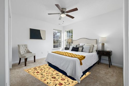 Ottomanson Ottohome Collection Non-Slip Rubberback Floral Leaves Design 5x7 Indoor Area Rug, 5' x 6'6", Beige in White and Yellow Modern Bedroom