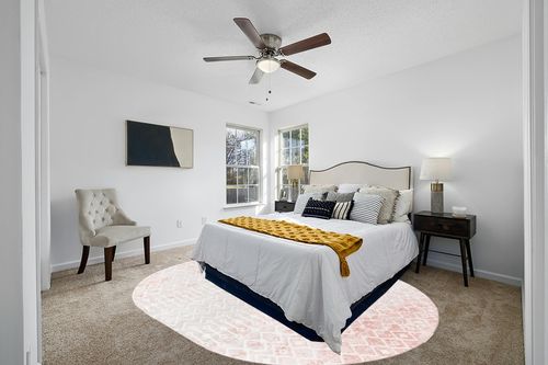 Unique Loom Bohemian Trellis Collection Area Rug - Gypsy (8' x 10' Oval, Dusty Rose/Ivory) in White and Yellow Modern Bedroom