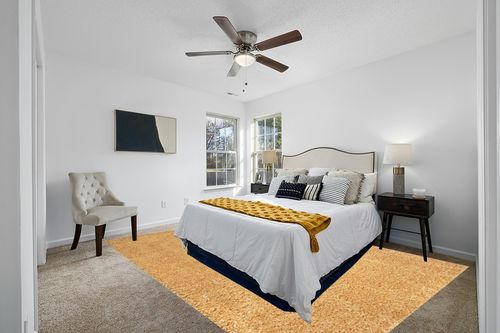 Belleza Shag Area Rug in White and Yellow Modern Bedroom