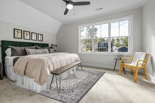 SAFAVIEH Courtyard Collection 8' x 10' Black / Grey CY8720 Indoor/ Outdoor Waterproof Easy Cleaning Patio Backyard Mudroom Area Rug in Grey Traditional Bedroom with King Bed