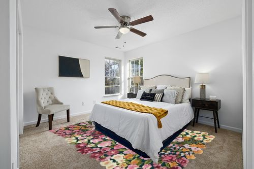 Restoration and Renovation Handmade Colorful Flower Silk & Wool Area Rug | Spring Garden Overflows The Frame | Unique Irregular Shape Hand-Tufted Floral Rug Perfect for Home Decor (8x10 Feet) in White and Yellow Modern Bedroom