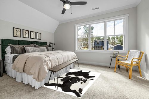 Just Cowhide Black and White Cowhide Rug Large Natural Cow Skin Cow Hide Leather Area Rug Hair On, Premium Black White Cow Hide Rugs (Black and White, 5 X 7) in Grey Traditional Bedroom with King Bed