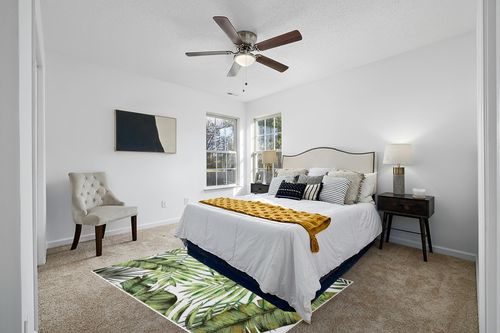 Zacoo Washable Rug 5x7 Area Rugs for Bedroom Green Rug Leaf Rug Stain Resistant Tropical Palm Tree Emerald Natural Rug Botanical Cute Rugs for Living Room Dining Room Nursery, 5'x7' in White and Yellow Modern Bedroom