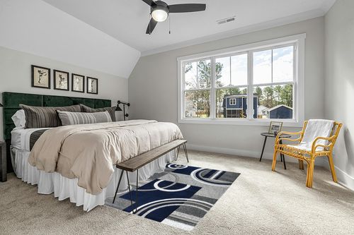 GLORY RUGS Area Rug Modern Soft Hand Carved Contemporary Floor Carpet with Premium Fluffy Texture for Indoor Living Dining Room and Bedroom Area (5x7, Navy) in Grey Traditional Bedroom with King Bed