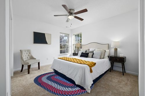 Super Area Rugs Oval 5' X 7' Blue Oval Braided Rug - Use as Living Room Rugs, Bedroom Rugs, Dining Room Rugs - Reversible - Rustic - Country - Primitive - Farmhouse Decor Rug in White and Yellow Modern Bedroom