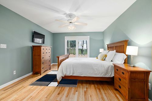 Rugshop Contemporary Modern Boxes Area Rug 5' 3" x 7' 3" Navy in Teal and Orange Wood Bedroom
