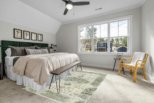 Valenrug Washable Rug 6x9 - Ultra Thin Green Collection Area Rug, Stain Resistant Non-Skid Rugs for Living Room, Antique Bedroom Rugs(6'x9', TPR35-Green) in Grey Traditional Bedroom with King Bed