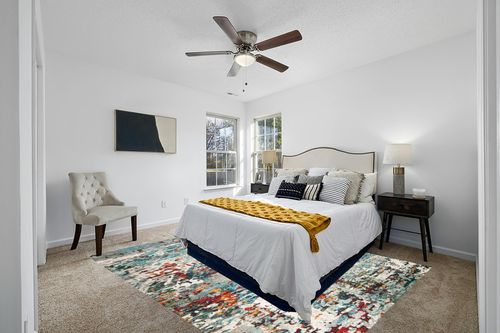 ‎Grey/Blue ‎Retro  ‎Living Room ‎Area Rug in White and Yellow Modern Bedroom